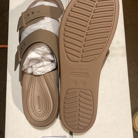 Sandals - Picture 3 of 3